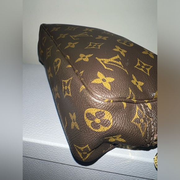 LOUIS VUITTON TROUSSE POUCH 23 - Picture 15 of 17